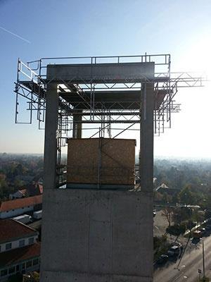 Beállványozott torony