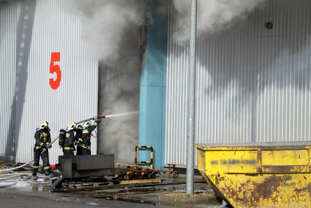 tűzoltás, tűzoltók etyeken